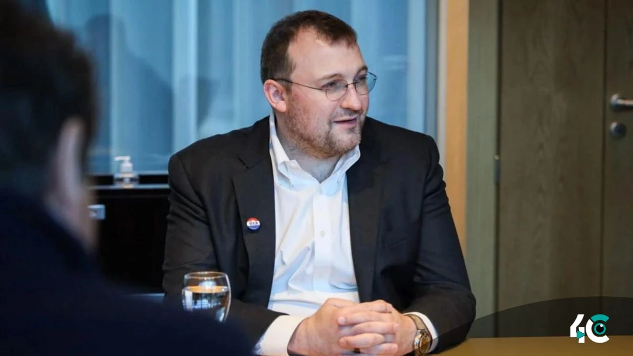Charles hoskinson to meet argentinas pro crypto